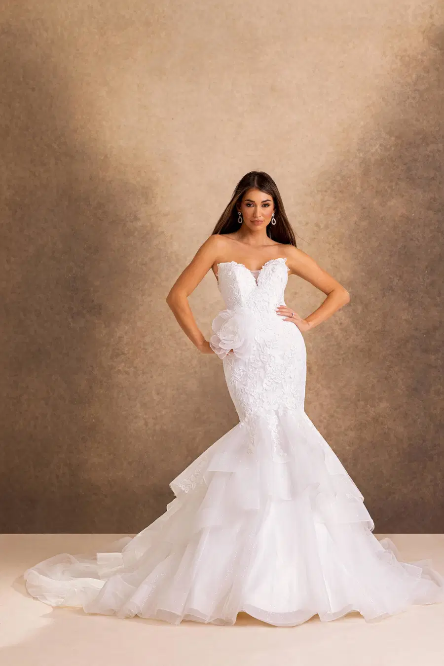 RB2248 by Rachel Allan: Mermaid silhouette, sweetheart neckline, sleeveless, lace