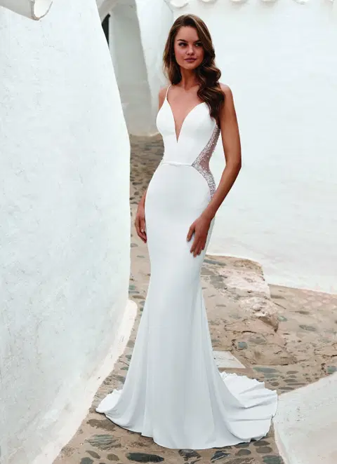 Desiree wedding dress by Enzoani, mermaid, crepe