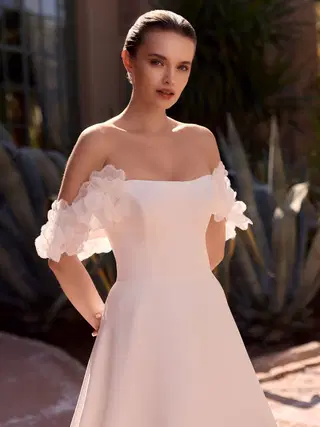 BETSI by Bianco Evento - view 3 of 6