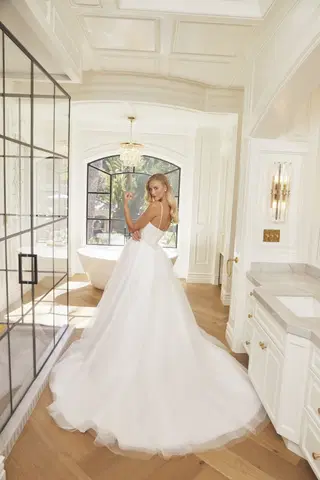 Hepburn by Casablanca Bridal - view 5 of 7
