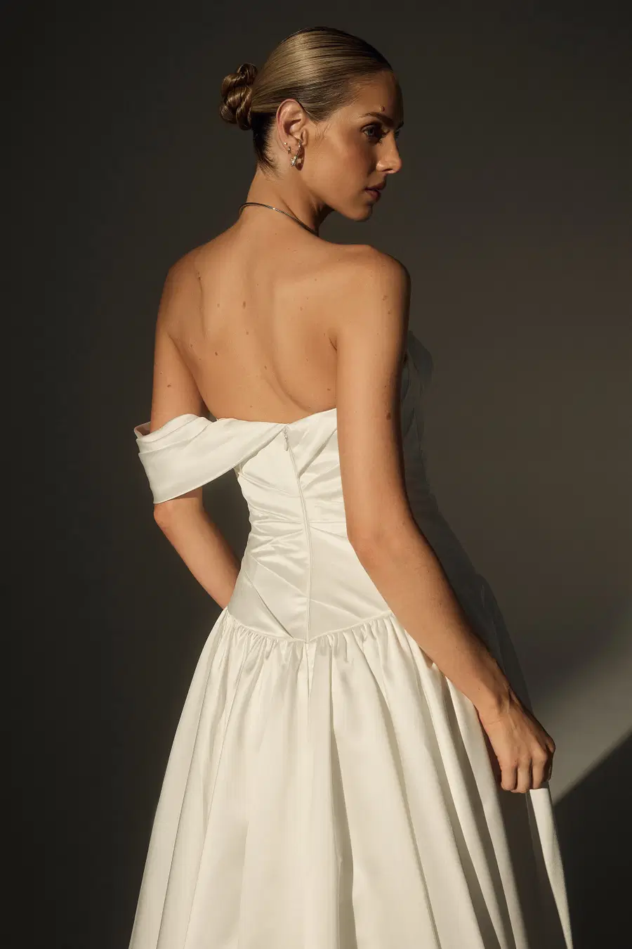 LE171-1 by Casablanca Bridal - view 5 of 7