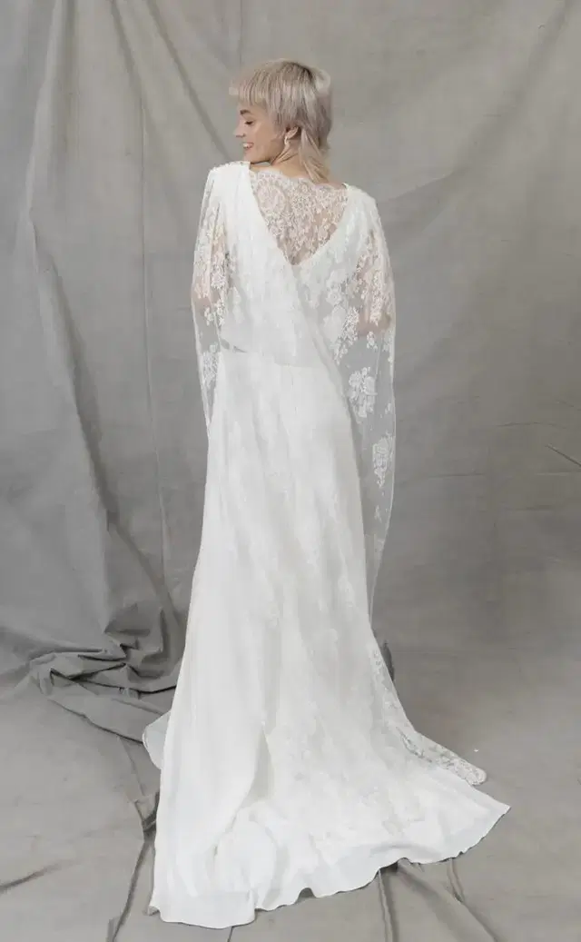 Lace Cape by Kisui - view 3 of 3