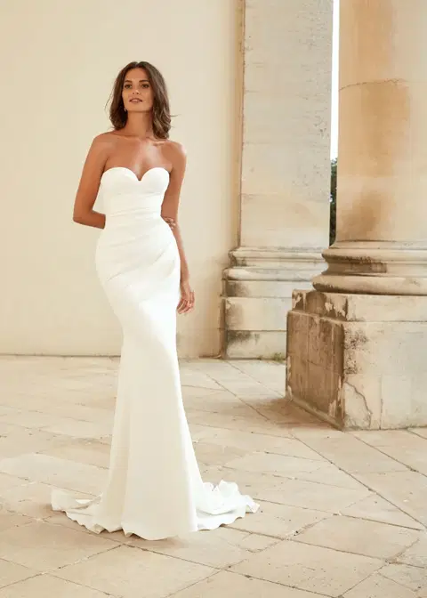 Smitten wedding dress by Dando London, crepe, sweetheart