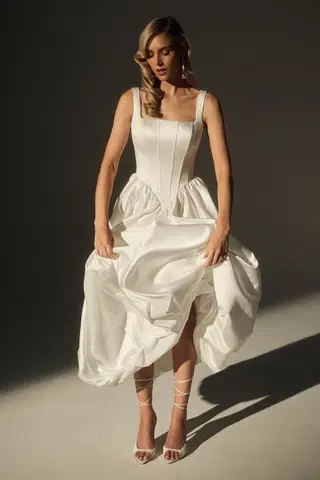 LE170-2 by Casablanca Bridal - view 3 of 8