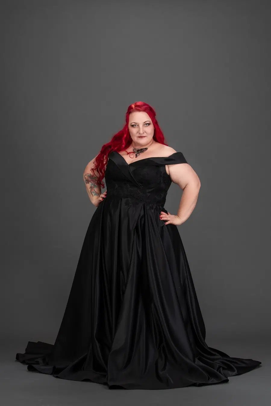Black Curvy by DarkDreamCouture - view 2 of 2