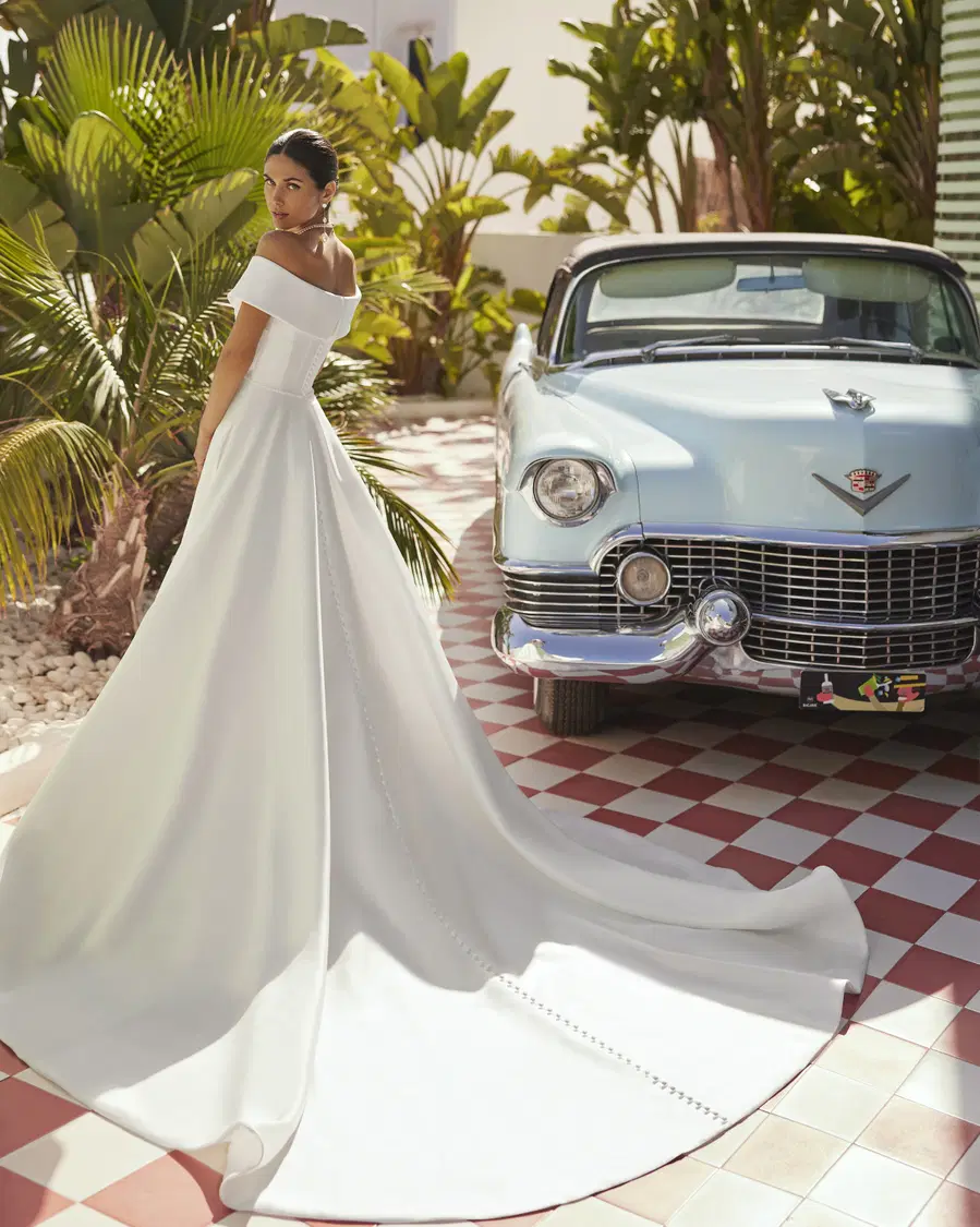 Junie by Luna Novias - view 3 of 4