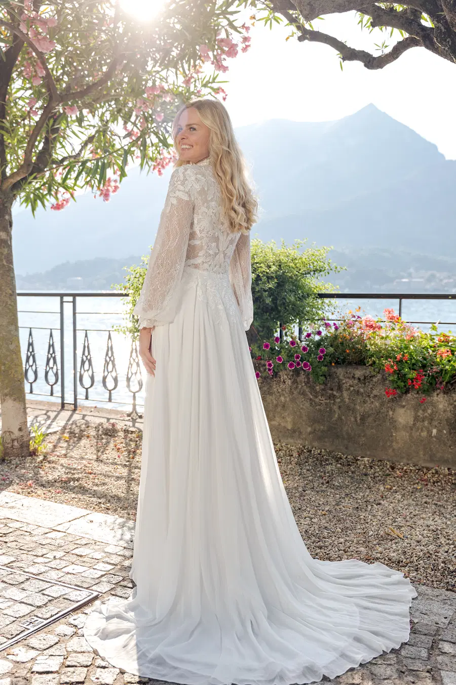 VN64 ivory by Vera Nova - view 3 of 4