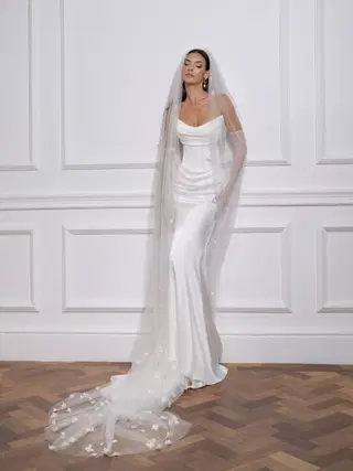 Eden by Avenue by Josephine Scott - view 5 of 15
