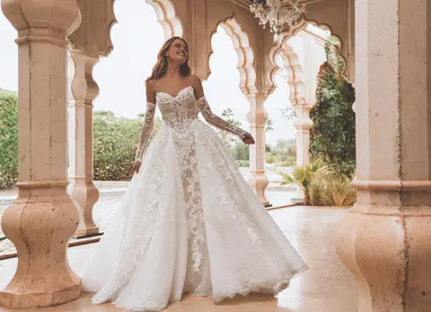 Valen wedding dress by Enzoani, ball gown, lace