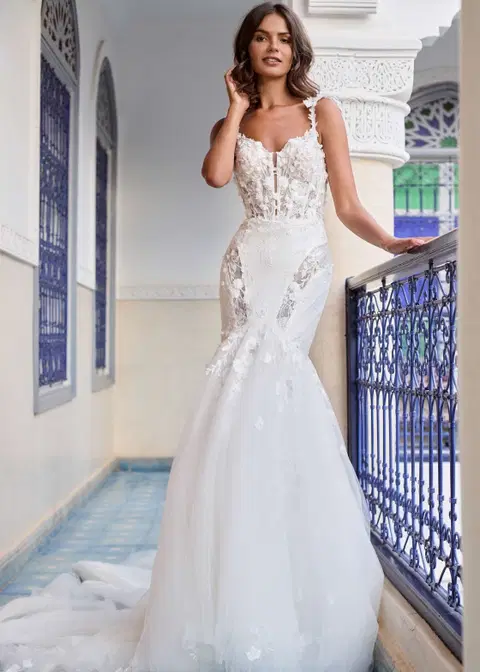 Cleopatra wedding dress by Dando London, mermaid, lace