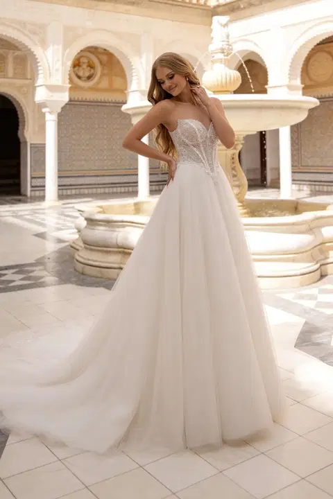 S5608 Ornella wedding dress by Serena, princess, lace