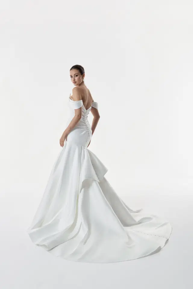 Hattie by Josephine Scott - view 2 of 4