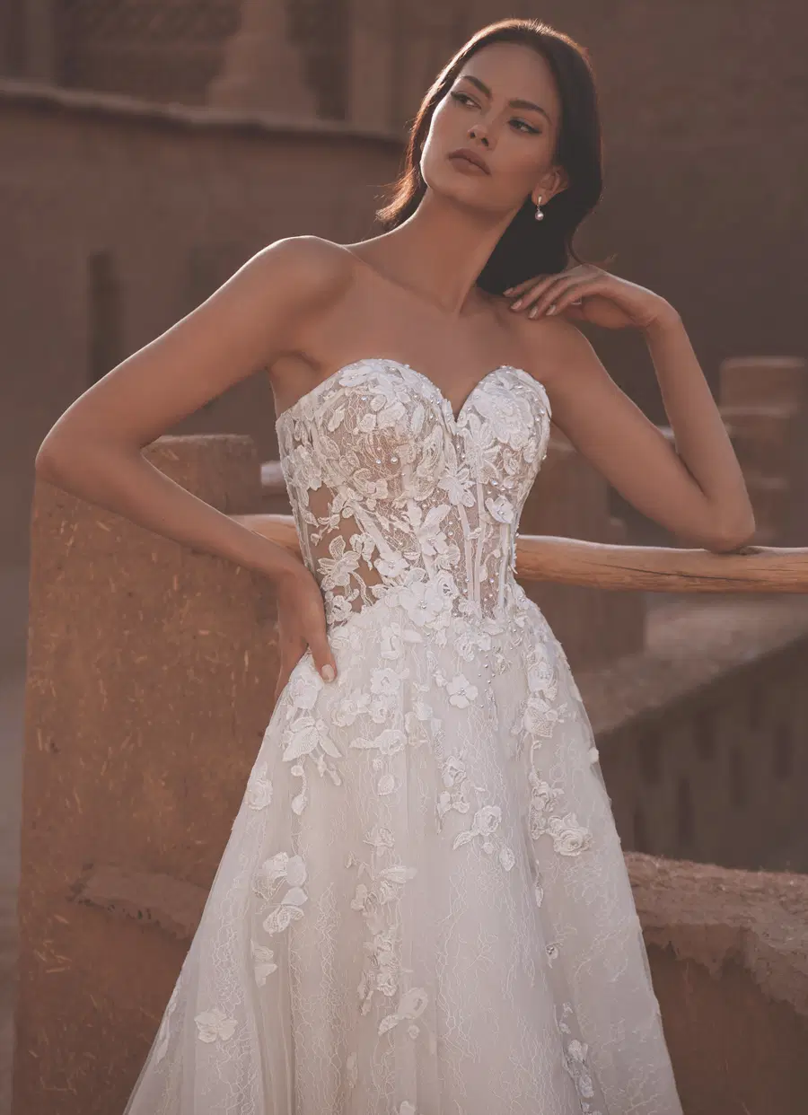 Teagan by Enzoani - view 6 of 8