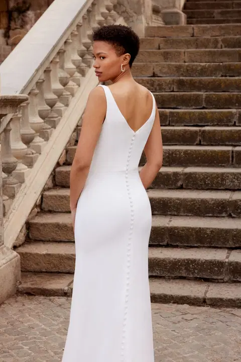 Wayl wedding dress by Serravalle, trumpet, crepe