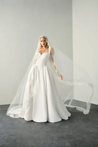 Verity by Justin Alexander Signature - view 5 of 9