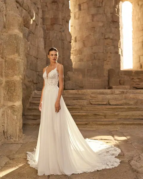 Paraiso wedding dress by Adriana Alier, A-line, georgette