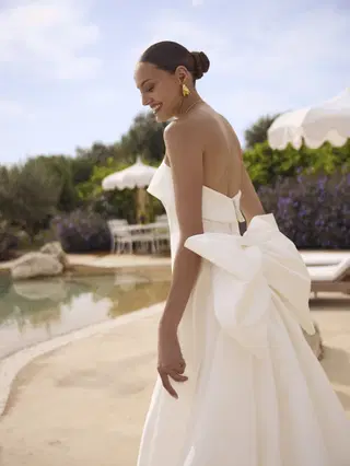 Genesis by Modeca Bridal - view 4 of 6
