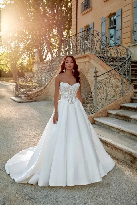 Style 44574 wedding dress by Sincerity Bridal, ball gown, tulle