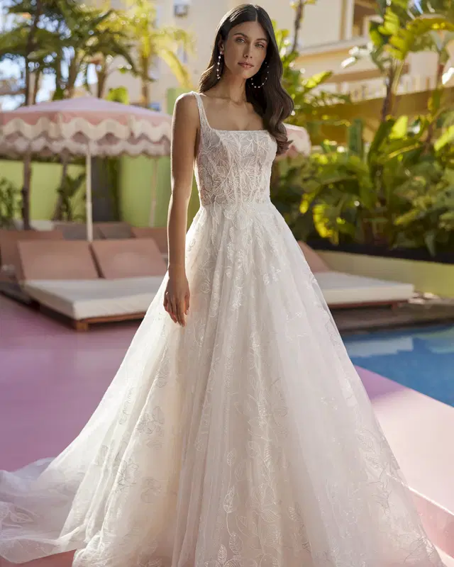 Jenne by Luna Novias - view 2 of 4