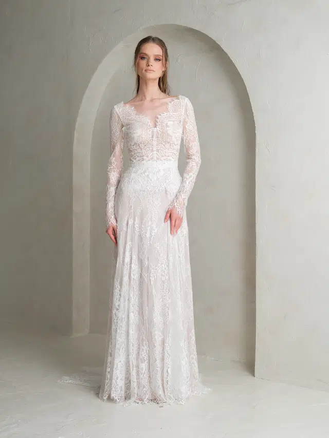 Mary by Katya Katya London: A-Line silhouette, V-neck neckline, long sleeves, lace