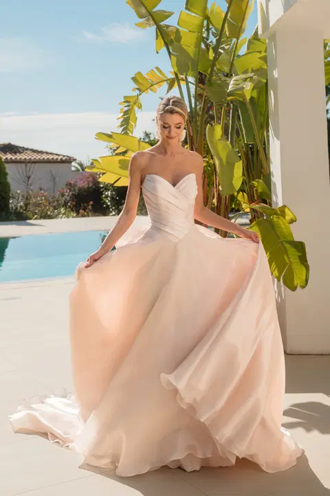 Style 8203 wedding dress by Diane Legrand, A-line, organza