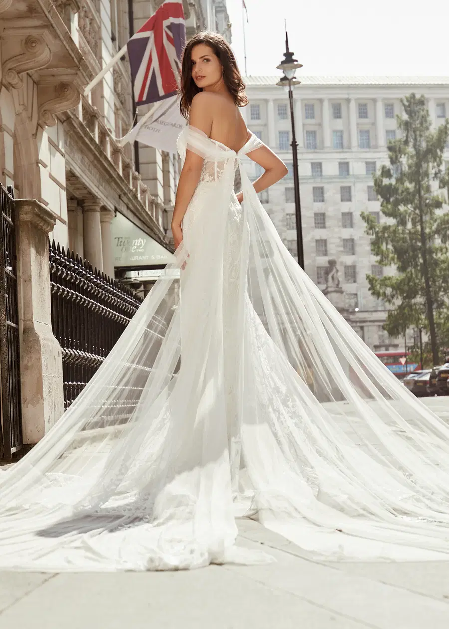 WHITNEY HOUSTON by Dando London - view 3 of 3