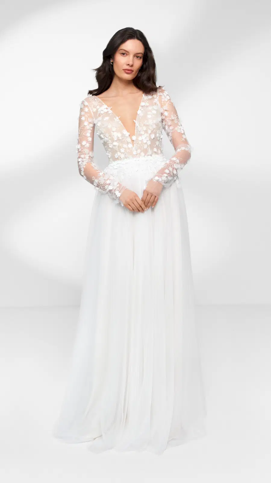 Roza by Anna Kara: A-Line silhouette, deep V-neck neckline, long sleeves, lace