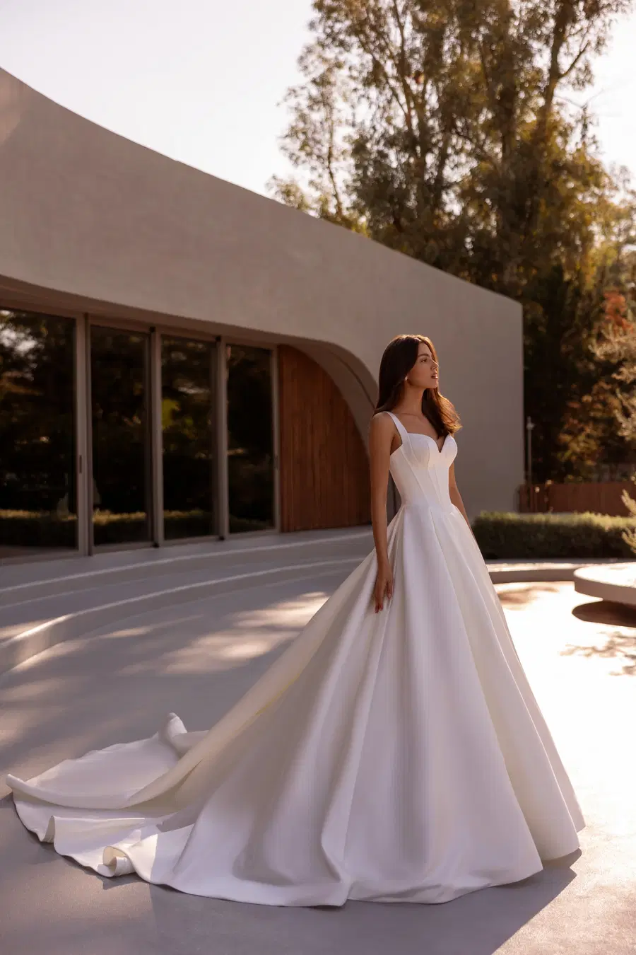 1522 by Demetrios: Ball Gown silhouette, sweetheart neckline, sleeveless, mikado