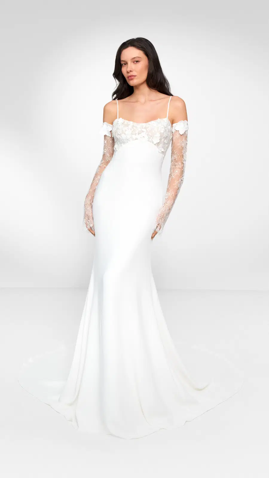 Aireen by Anna Kara: Fit & Flare silhouette, boat neck neckline, separate sleeves, crepe