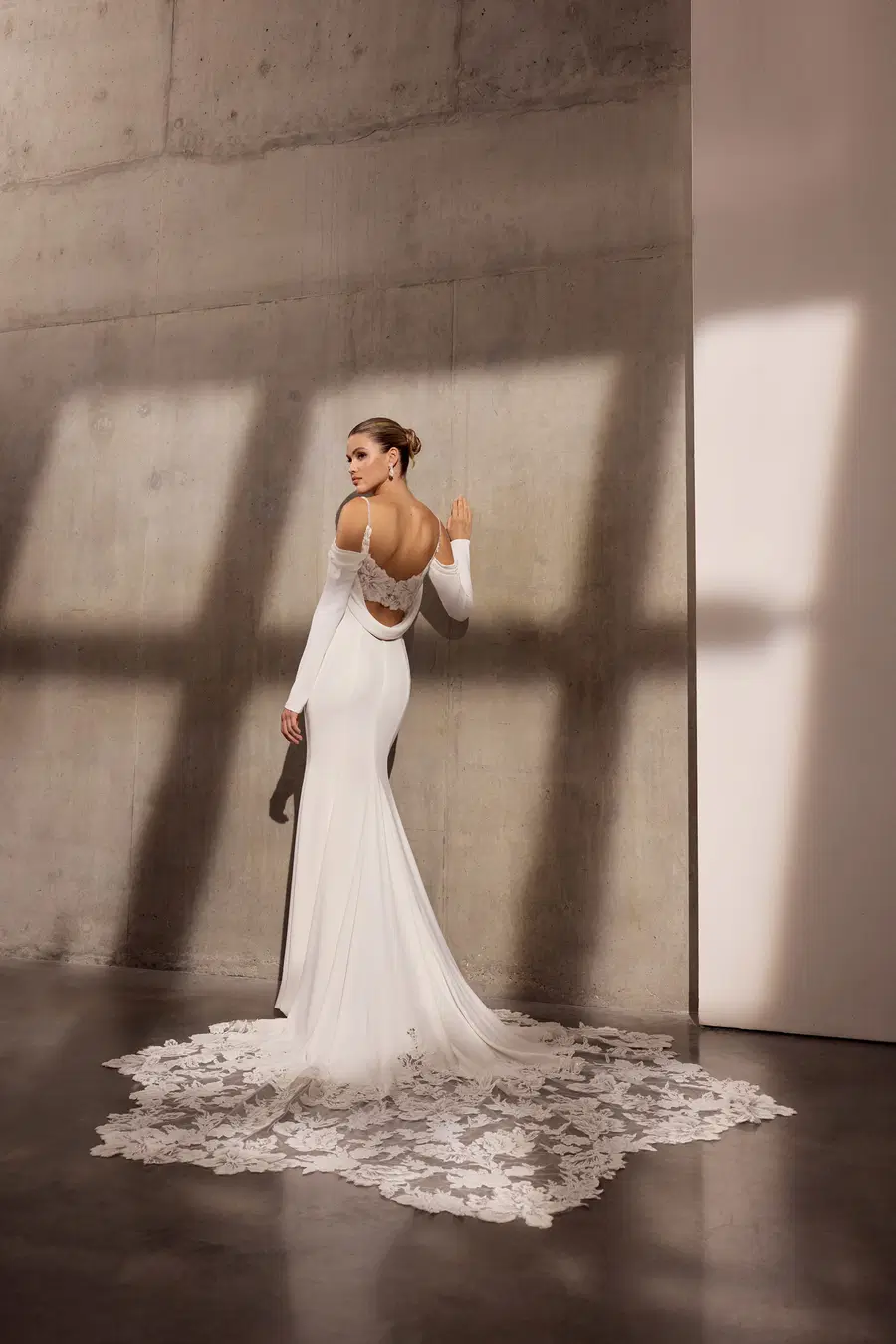 Peyton by Avenue by Josephine Scott - view 2 of 4