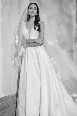 Arden by Josephine Scott - view 2 of 8