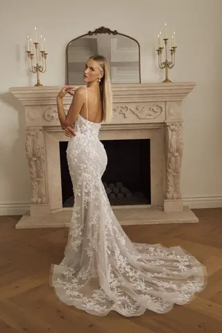 Meredith by Casablanca Bridal - view 5 of 8