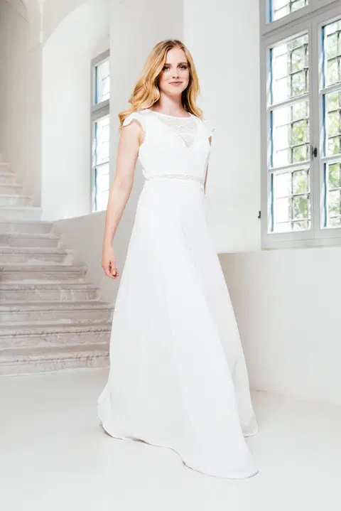 Röschen wedding dress by KUESS die BRAUT, A-line, lace