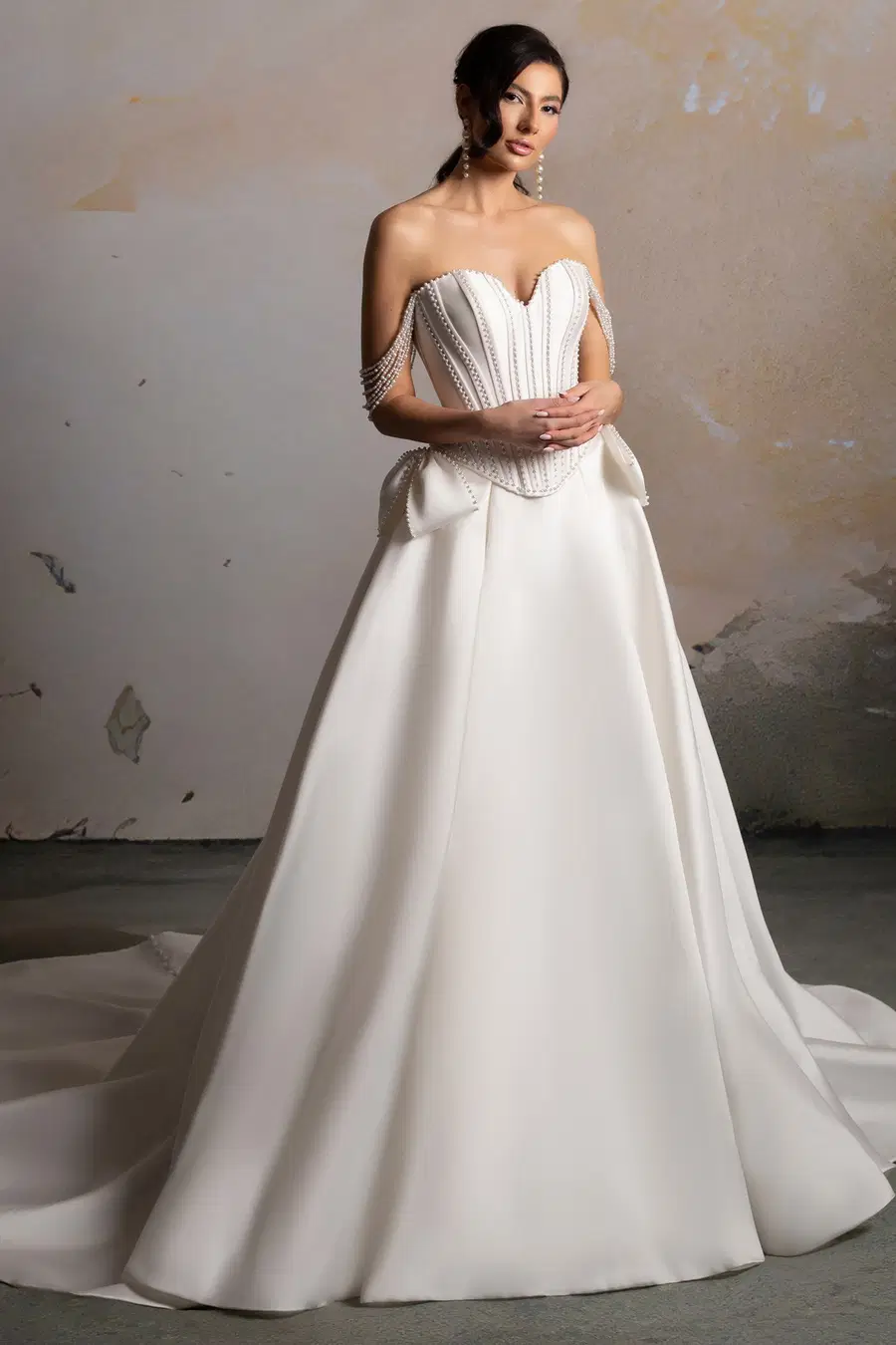 Emerson Bodice Sassa Skirt by Donna Salado Bridal: Ball Gown silhouette, sweetheart neckline, sleeveless, satin