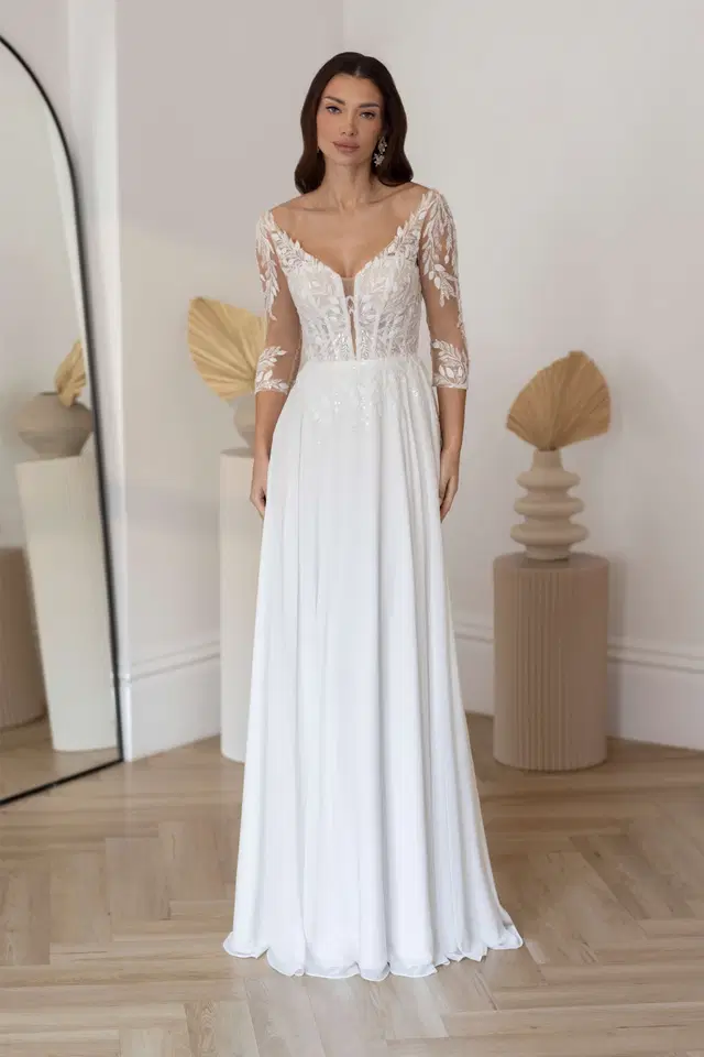 Helios by Jarice: A-Line silhouette, V-neck neckline, three-quarter sleeves, chiffon