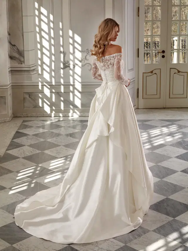 Naomi by Vanilla Sposa - view 2 of 2