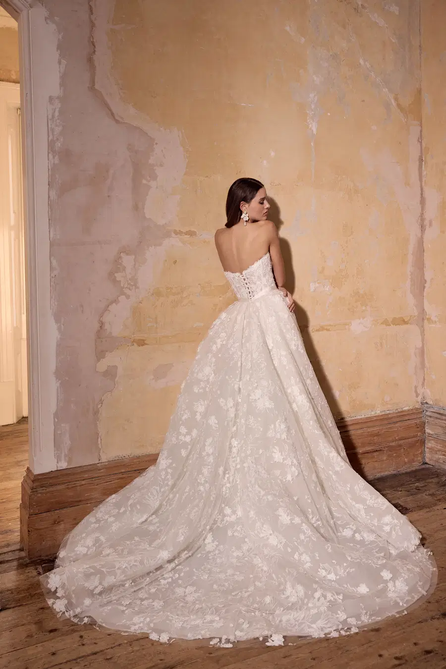 Camilla by Josephine Scott - view 9 of 9