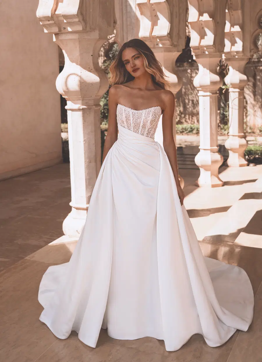 Viola by Enzoani - view 3 of 10
