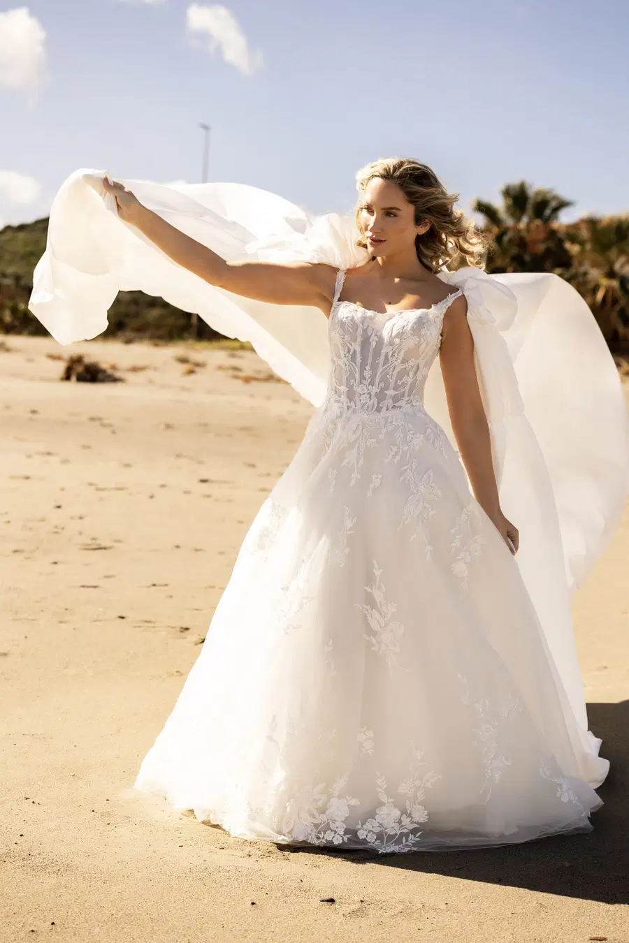 Delayla by Amo & Luv: Ball Gown silhouette, straight neckline, sleeveless, lace