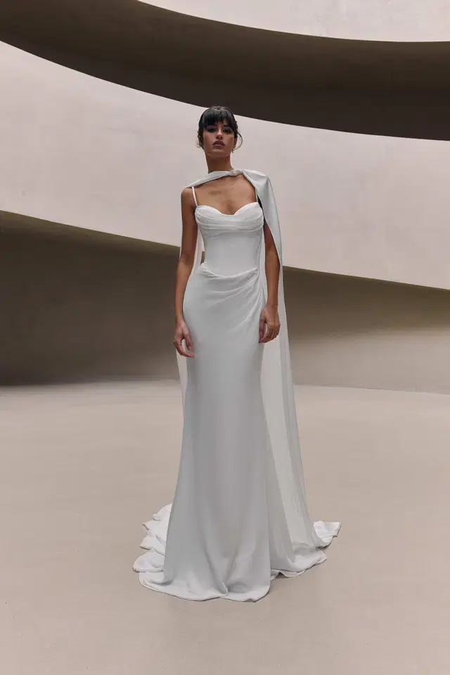 Charelle by Milla Nova: Straight silhouette, chiffon