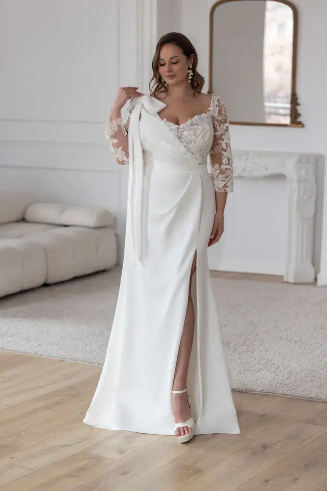 Galaxy by Jarice: Mermaid silhouette, V-neck neckline, long sleeves, satin