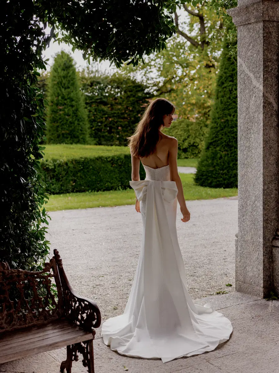 Isdora by Justin Alexander - view 5 of 7
