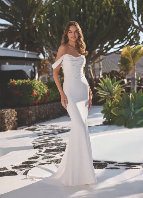 Eilish wedding dress by Enzoani, tulle, sweetheart