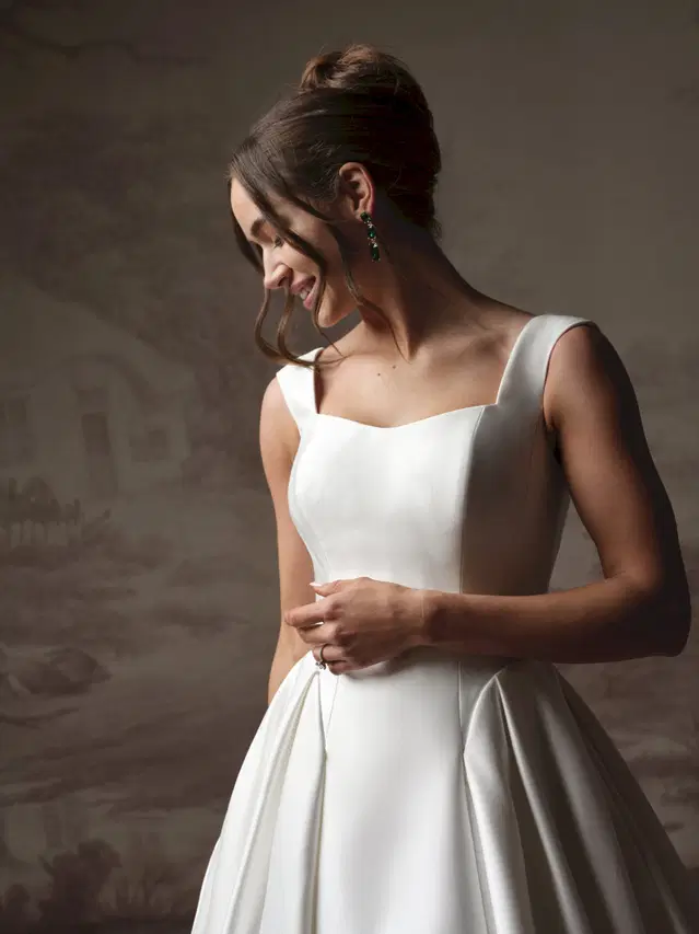 PIERCE by Maggie Sottero: A-Line silhouette, square neckline, satin
