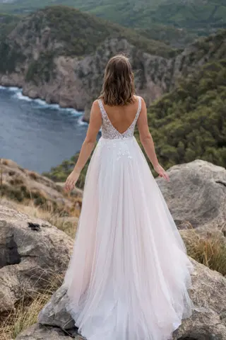 Frieda by Sanna Lindström - view 4 of 5