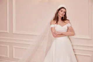 Renata by Josephine Scott - view 4 of 6