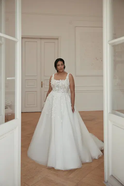 November wedding dress by Wona Concept, A-line, lace