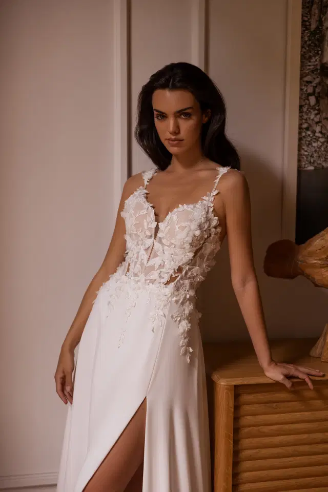 E-5482 by Elizabeth Passion - view 2 of 3