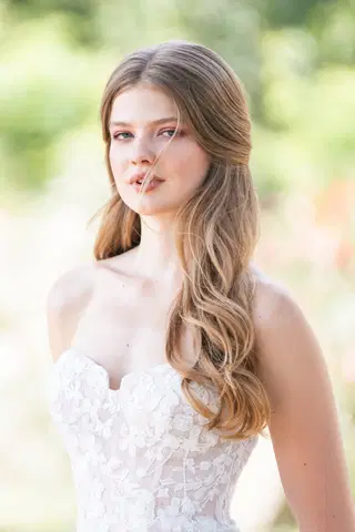 R3802 by Allure Romance - view 3 of 5