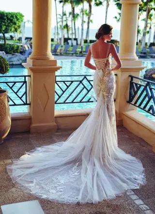 SLOANE by Enzoani - view 5 of 6